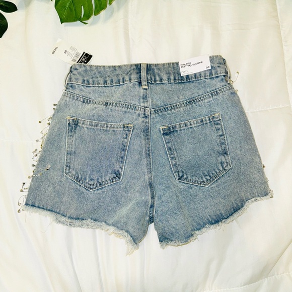 Mid rise rhinestone jean shorts - Picture 2 of 2
